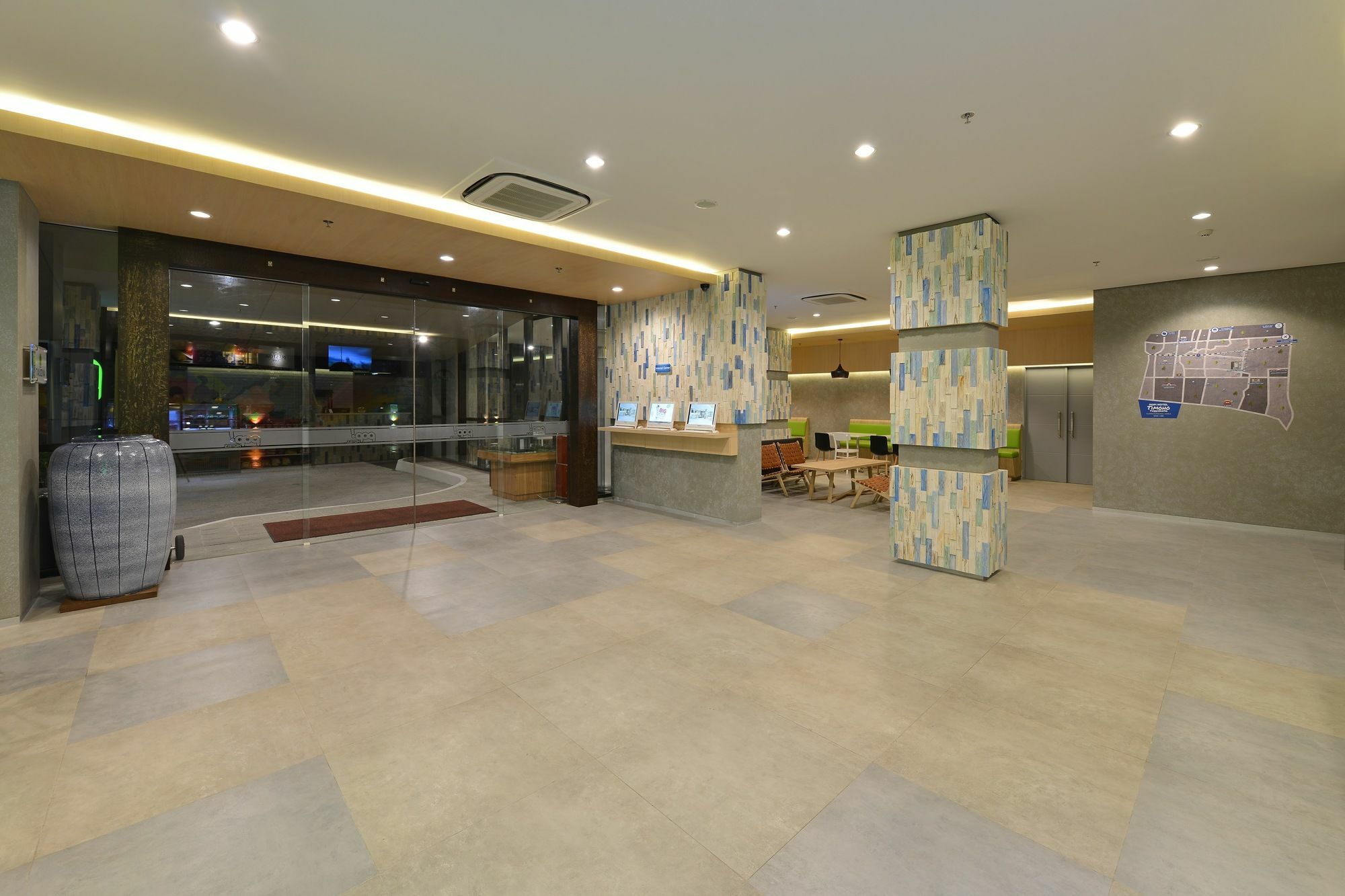 Pop! Hotel Timoho Yogyakarta Exterior foto